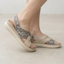 Sandalo da donna con  fascia incrociata e plantare estraibile - Art. 403