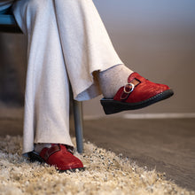 Ciabatta ortopedica da donna con tomaia chiusa e suola anatomica - Art. 941